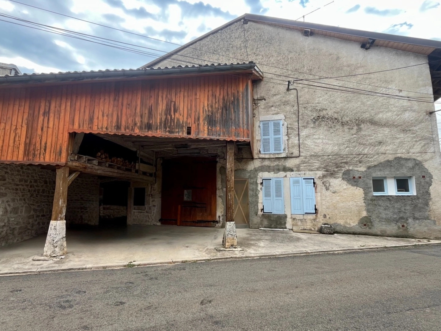 Maison à vendre 4 pièces CHEVILLARD (01)