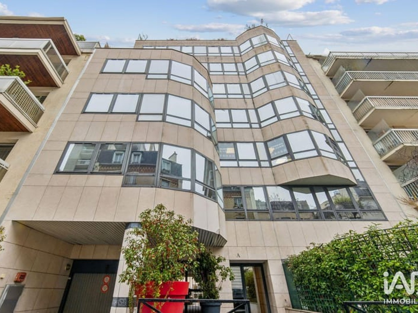 Immeuble commercial 167 m²