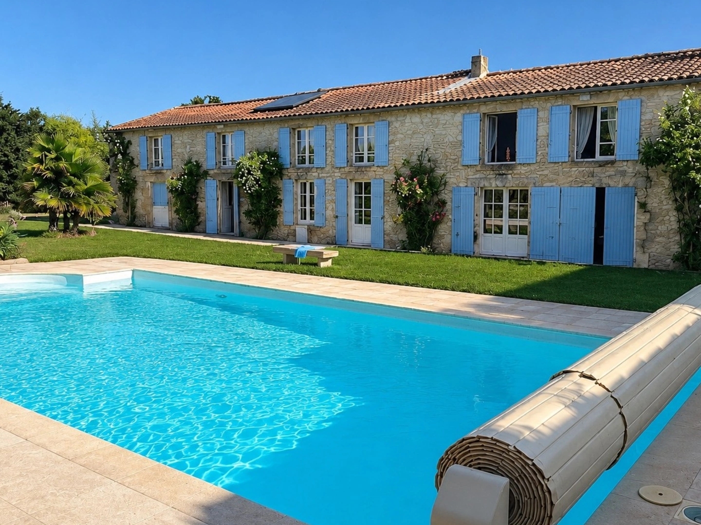 Maison à vendre 9 pièces LONGEVES (17)
