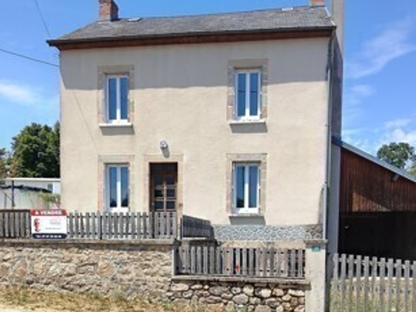 Vend jolie maison en campagne avec petit terrain