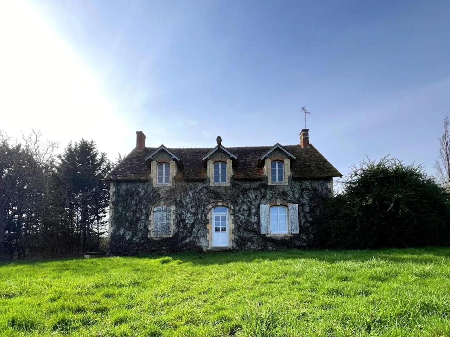 Maison à vendre - 6 pièces - 200m2 - Torteron (18320)