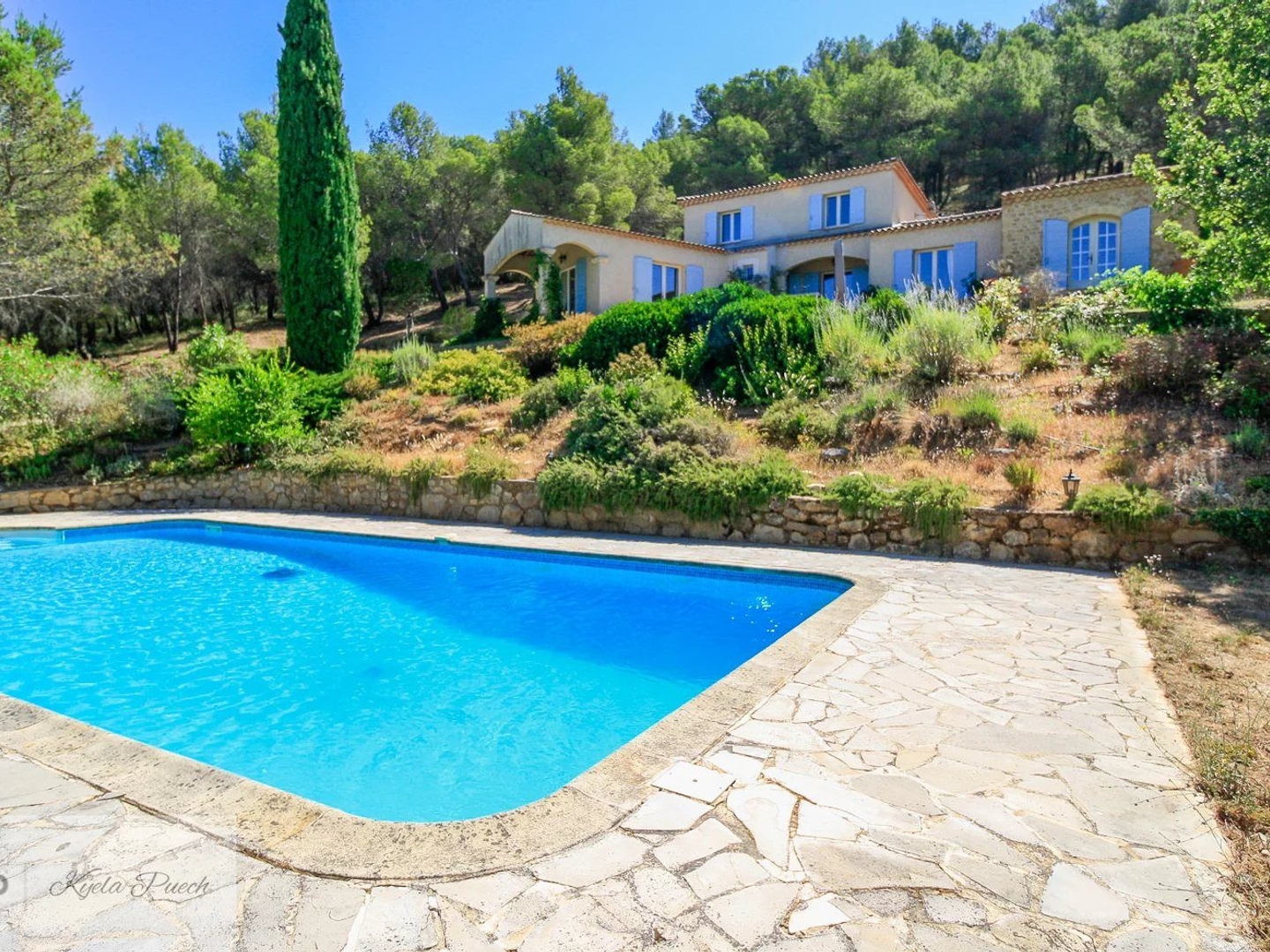 Maison à vendre - 7 pièces - 185m2 - Rognes (13840)