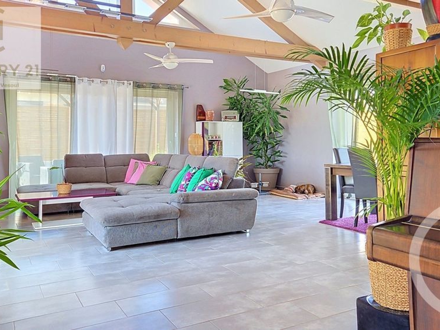 Maison 7 pièces 305 m²