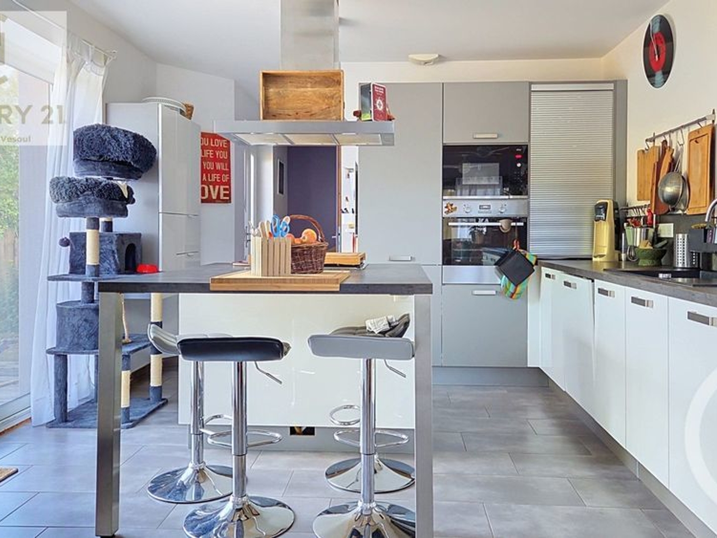 Maison à vendre - 7 pièces - 305m2 - Neuvelle-Lès-Cromary (70190)