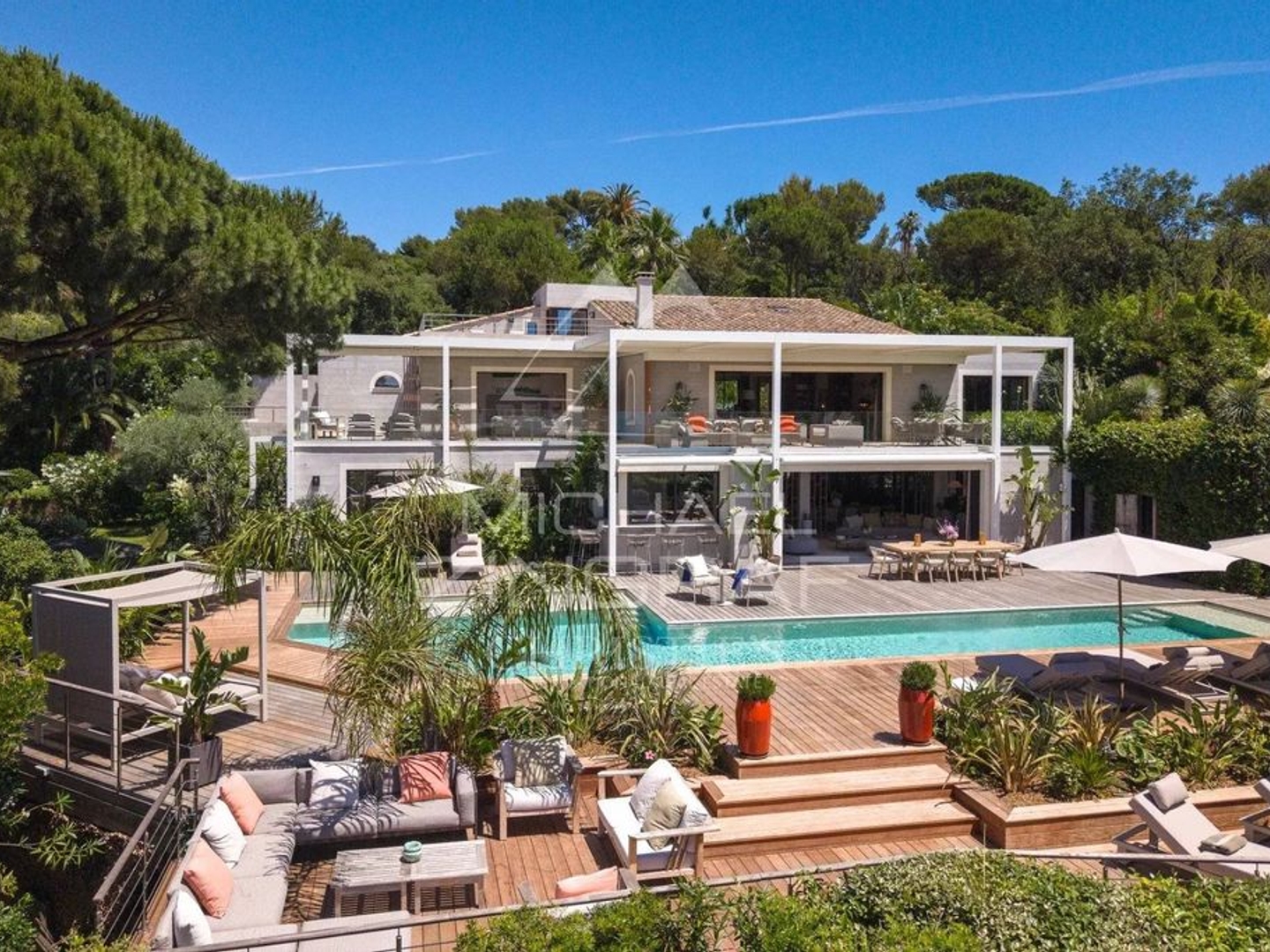 Villa 600 m²