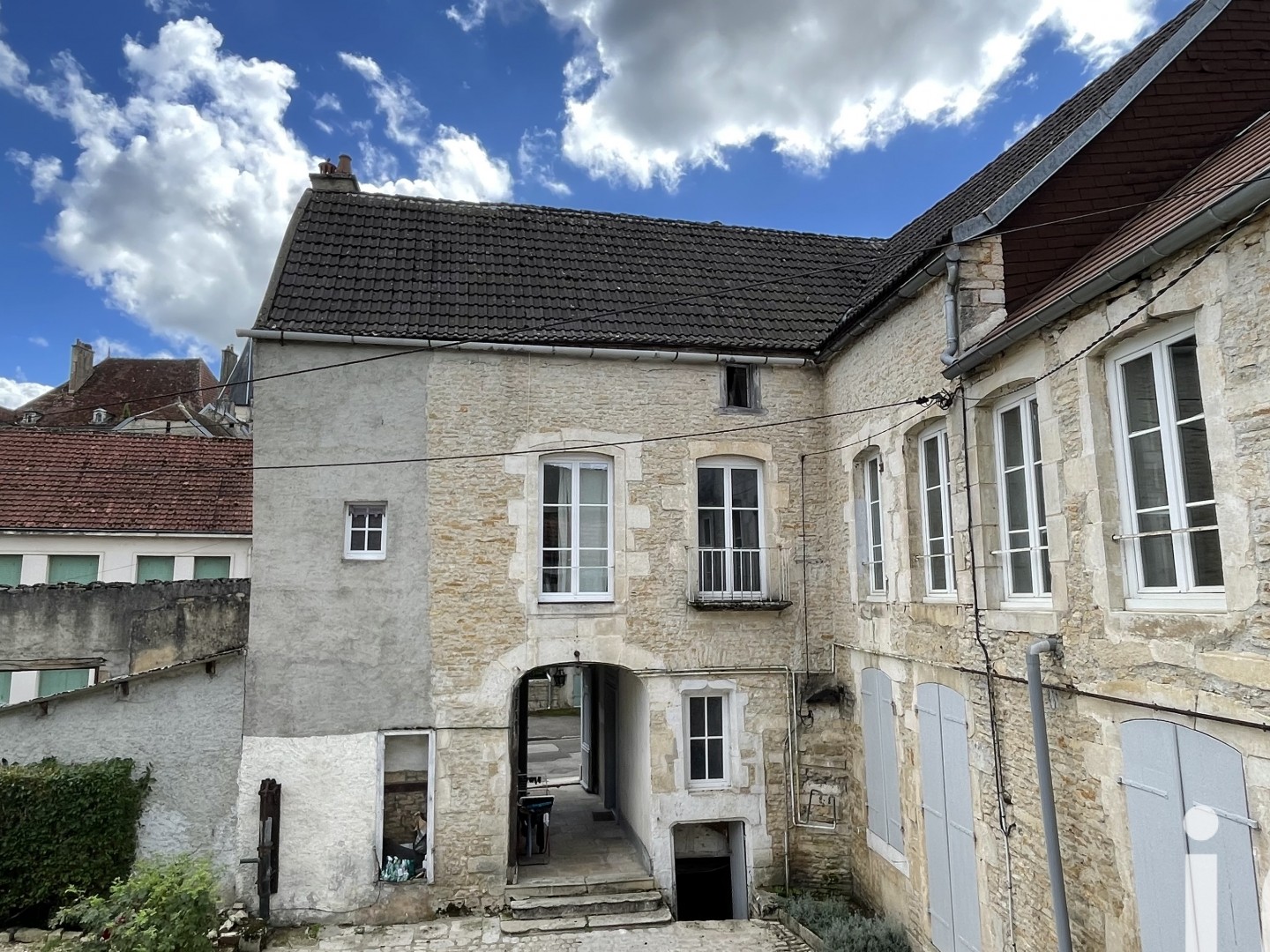 Immeuble 17 pièces 360 m²