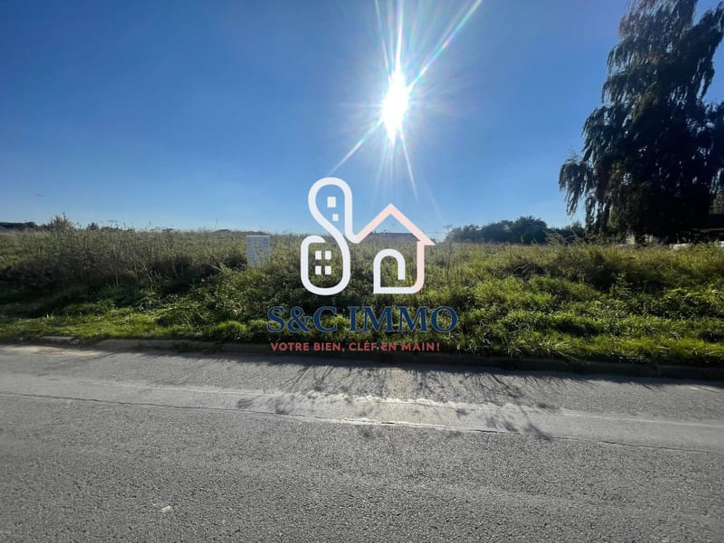 Terrain 335 m²
