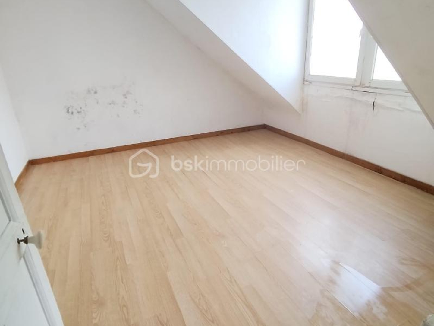 Immeuble à vendre - 8 pièces - 210m2 - Charleville-Mézières (08000)