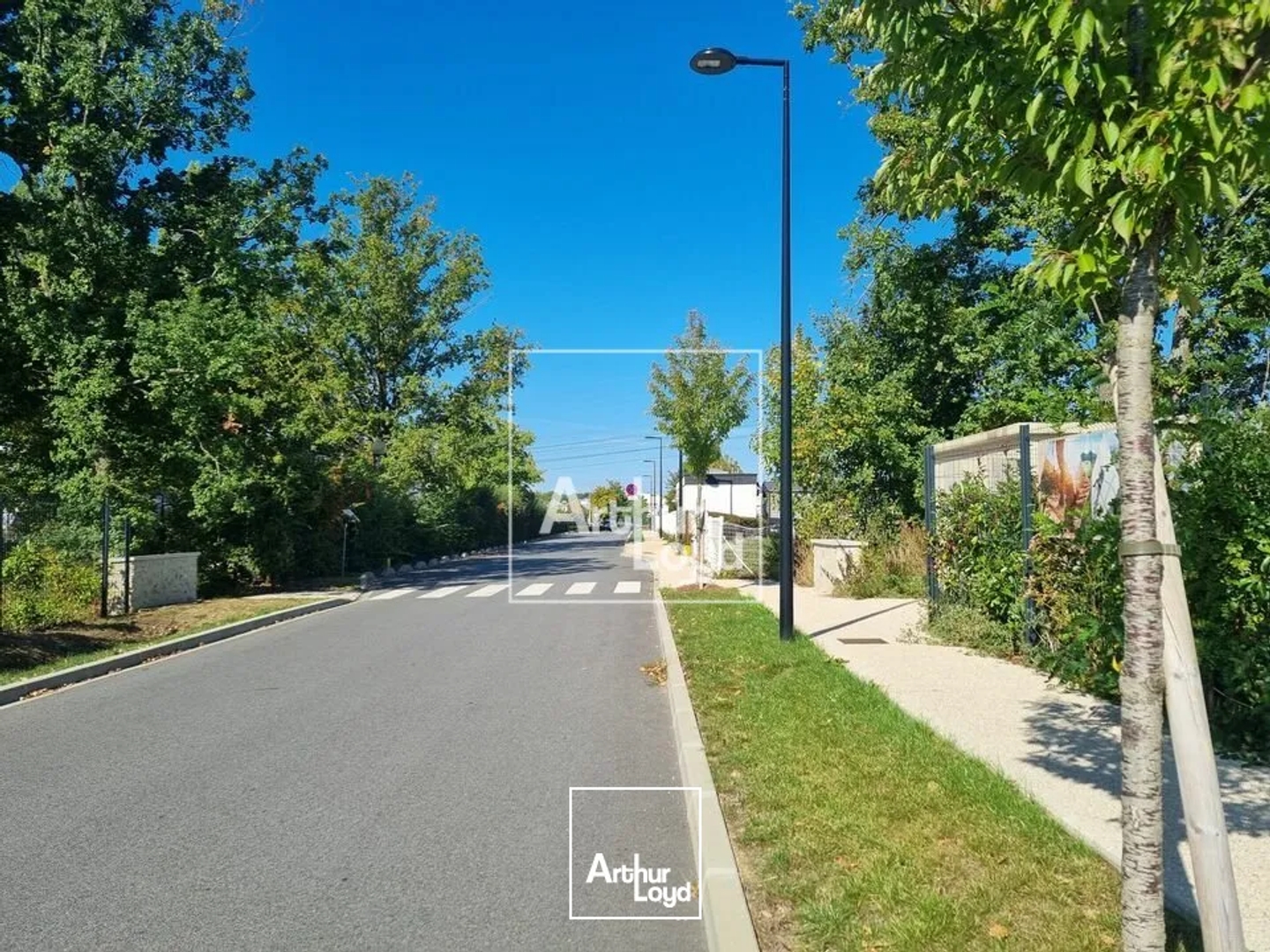 Locaux à vendre - 625m2 - Marcoussis (91460)