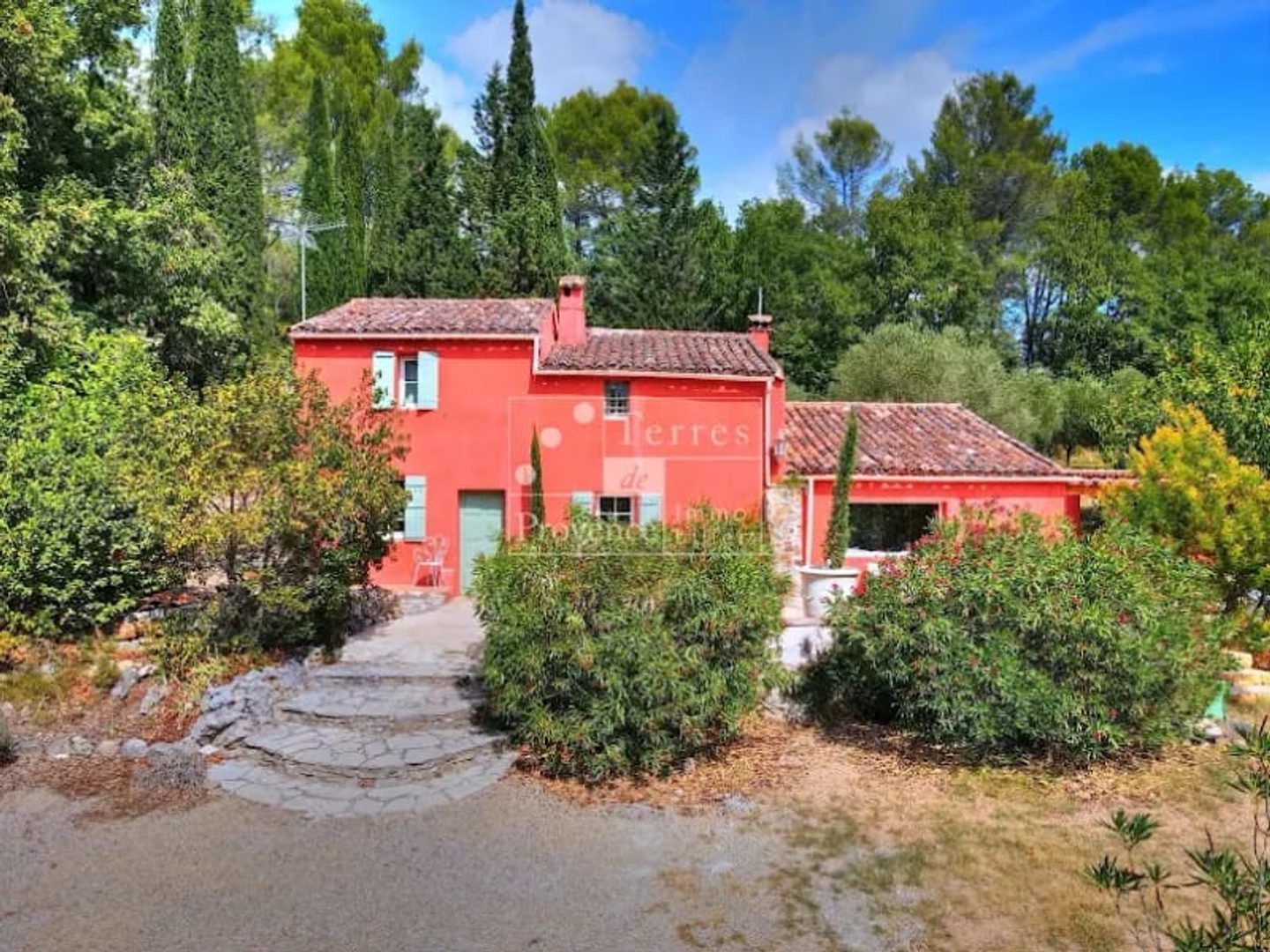Maison à vendre - 6 pièces - 144m2 - Salernes (83690)