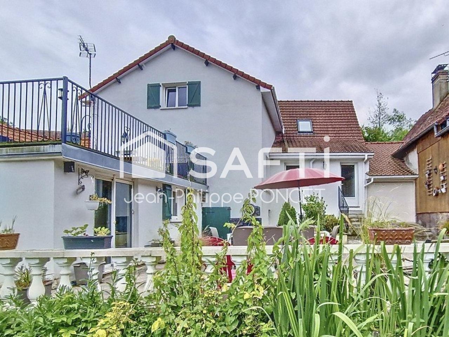 Ensemble immobilier de tourisme 3 et 4 * avec habitaion principale indépendante