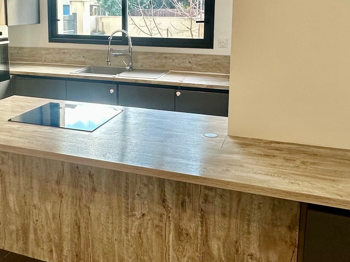 Maison à vendre - 4 pièces - 106m2 - Nîmes (30000)