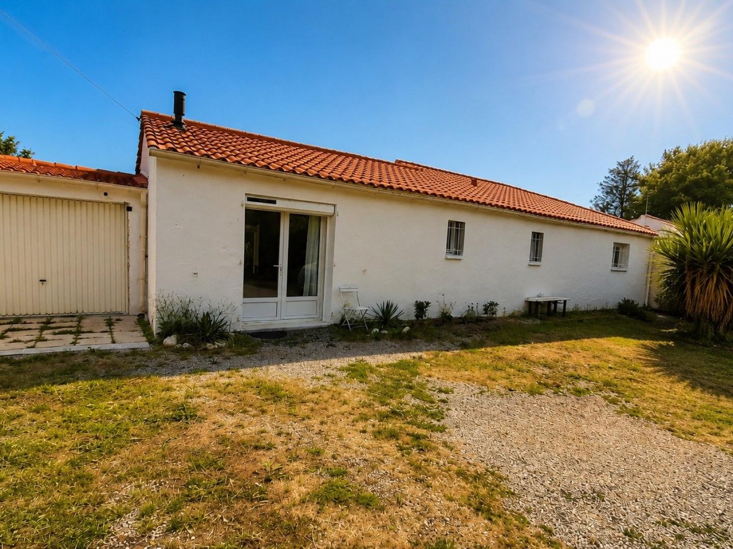 Maison à vendre - 3 pièces - 73m2 - Saint-Hilaire-La-... (85440)