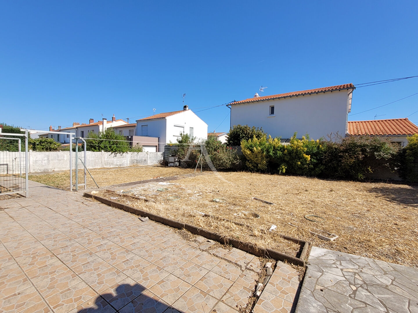 Maison à vendre - 1 pièce - 347m2 - La Rochelle (17000)