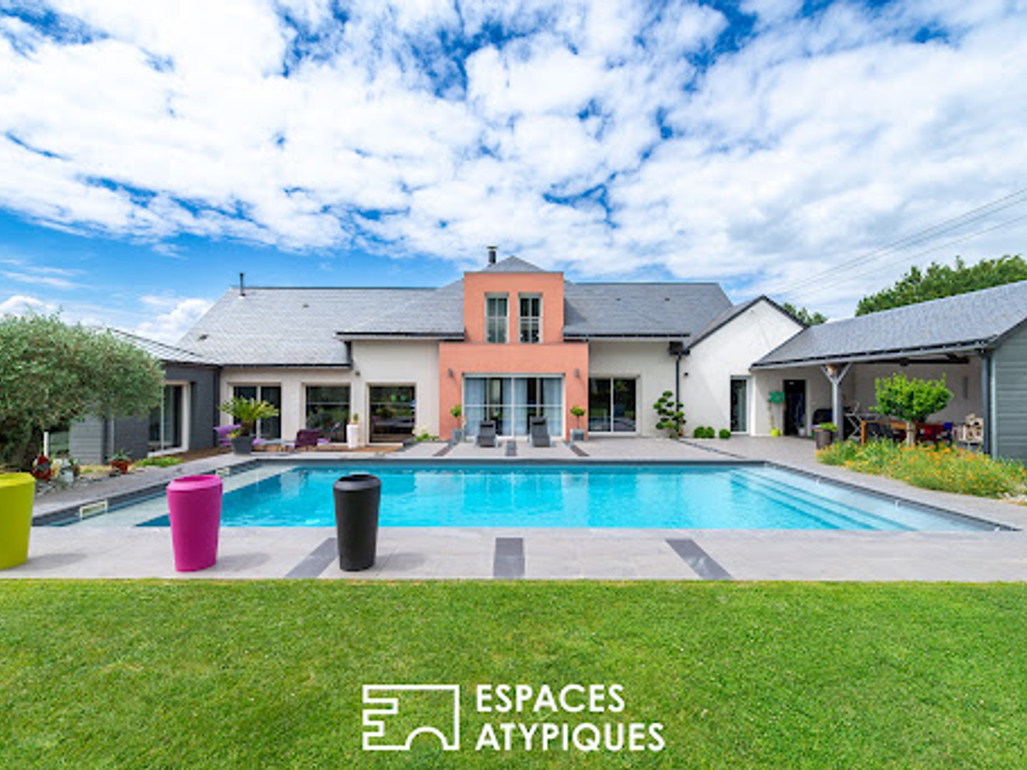 Maison 6 pièces 225 m²