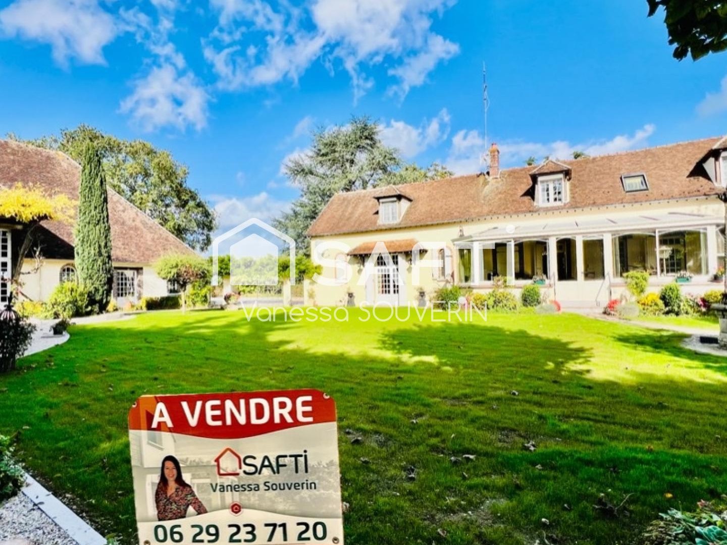 Magnifique propriété avec piscine et vaste grange