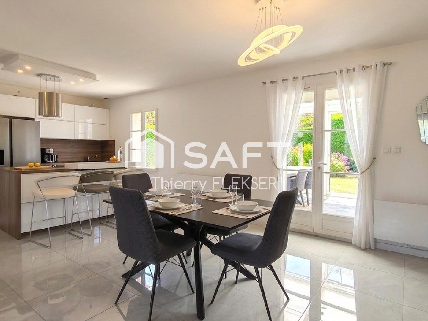 Maison à vendre - 7 pièces - 160m2 - Champagne-Sur-Oise (95660)