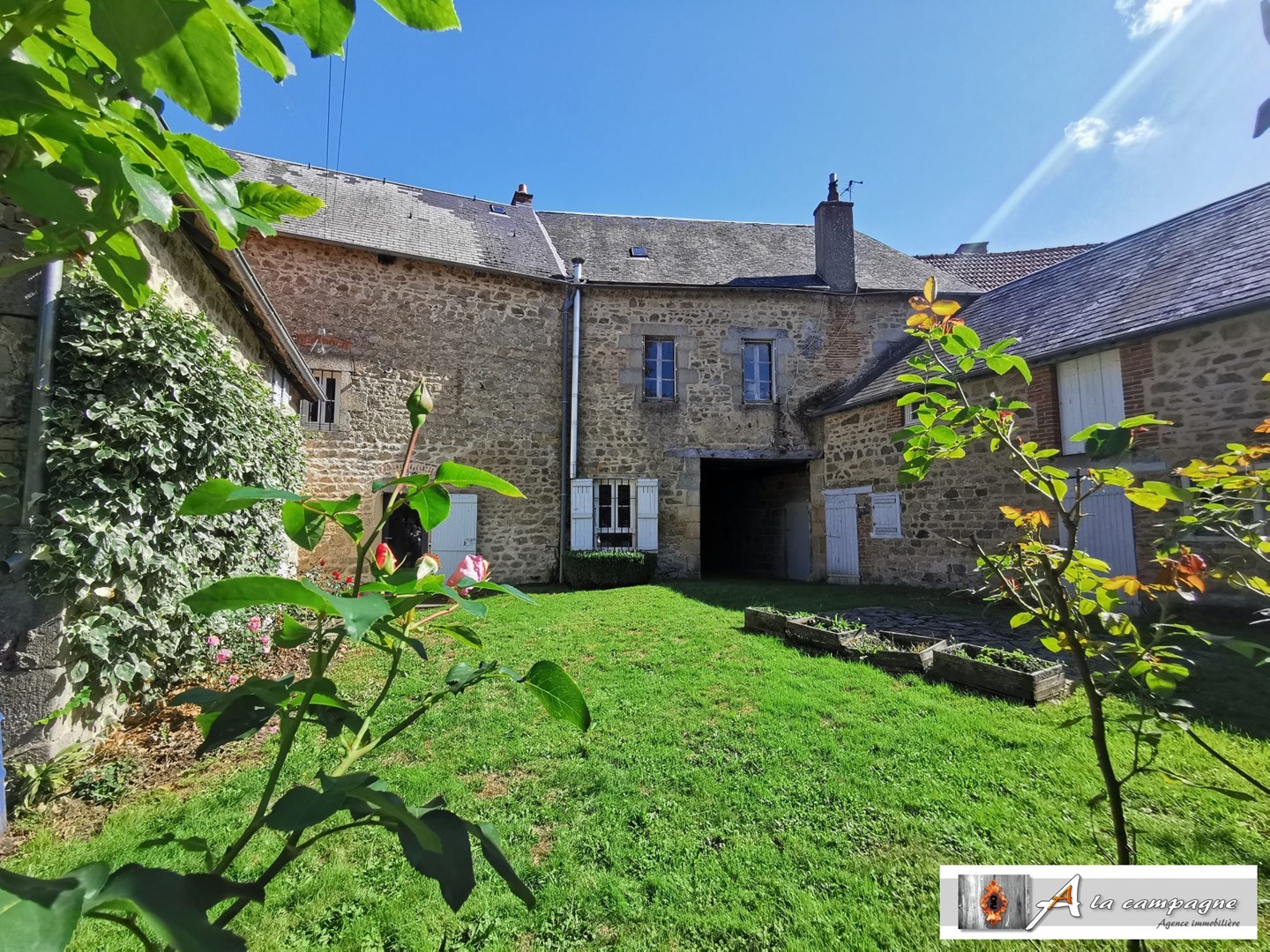 Maison 11 pièces 200 m²