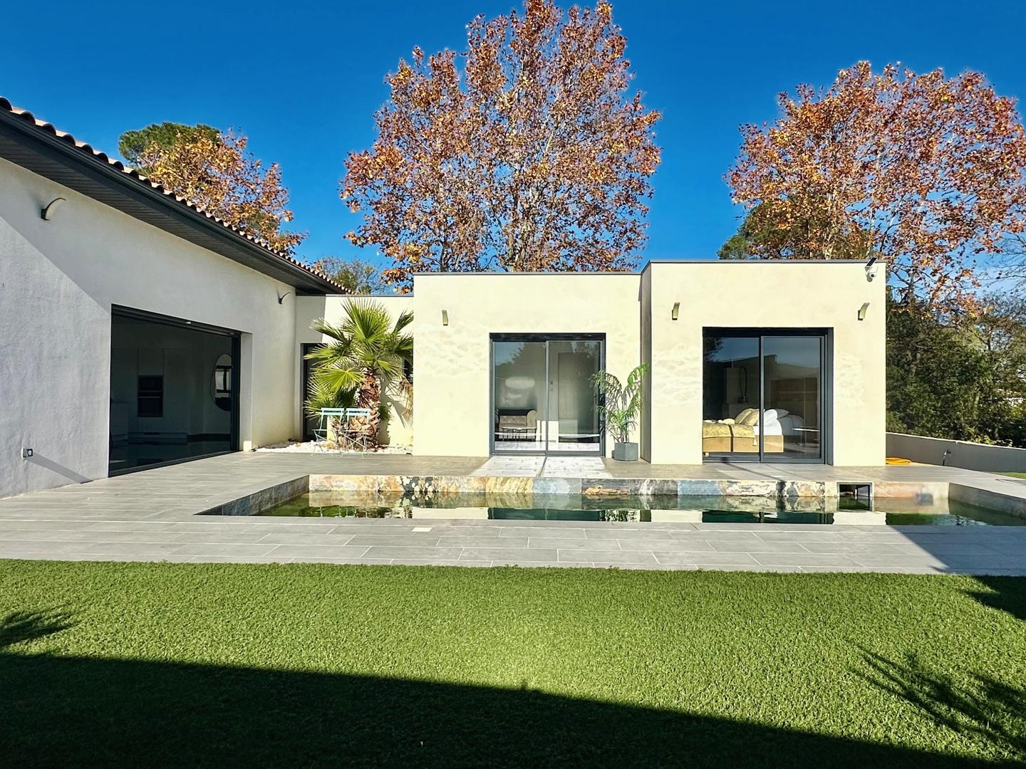 EXCLUSIVITE - Carcassonne - Villa contemporaine de plain-pied 3 chambres avec piscine