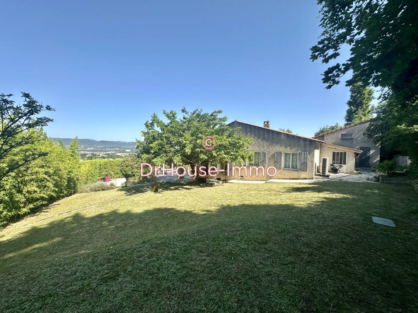 Maison 7 pièces 180 m²