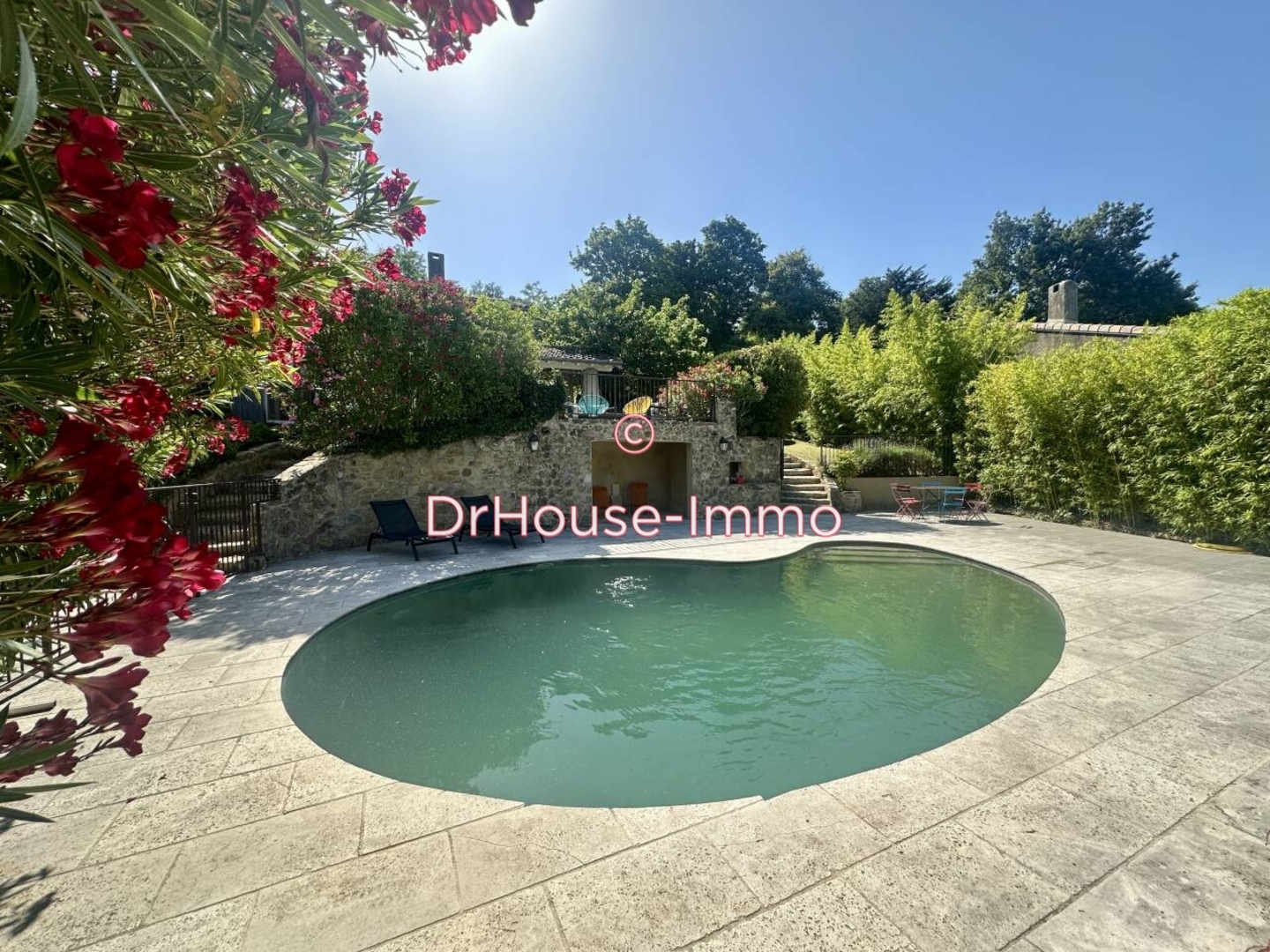 Maison à vendre - 7 pièces - 180m2 - Étoile-Sur-Rhône (26800)