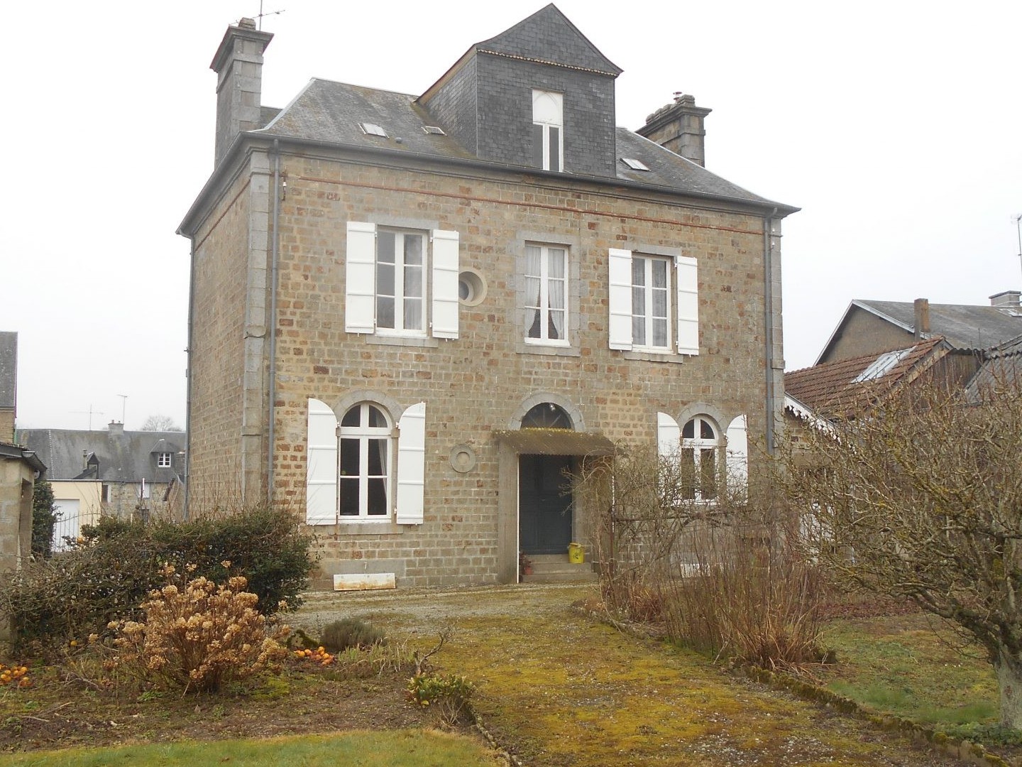 Maison 11 pièces 171 m²