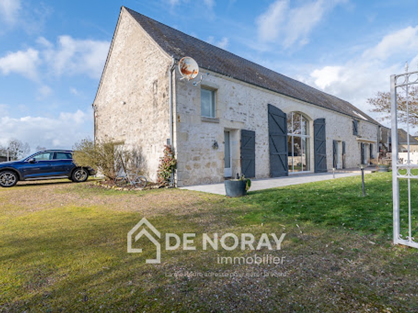 Maison à vendre - 8 pièces - 260m2 - Sainte-Catherine-... (37800)