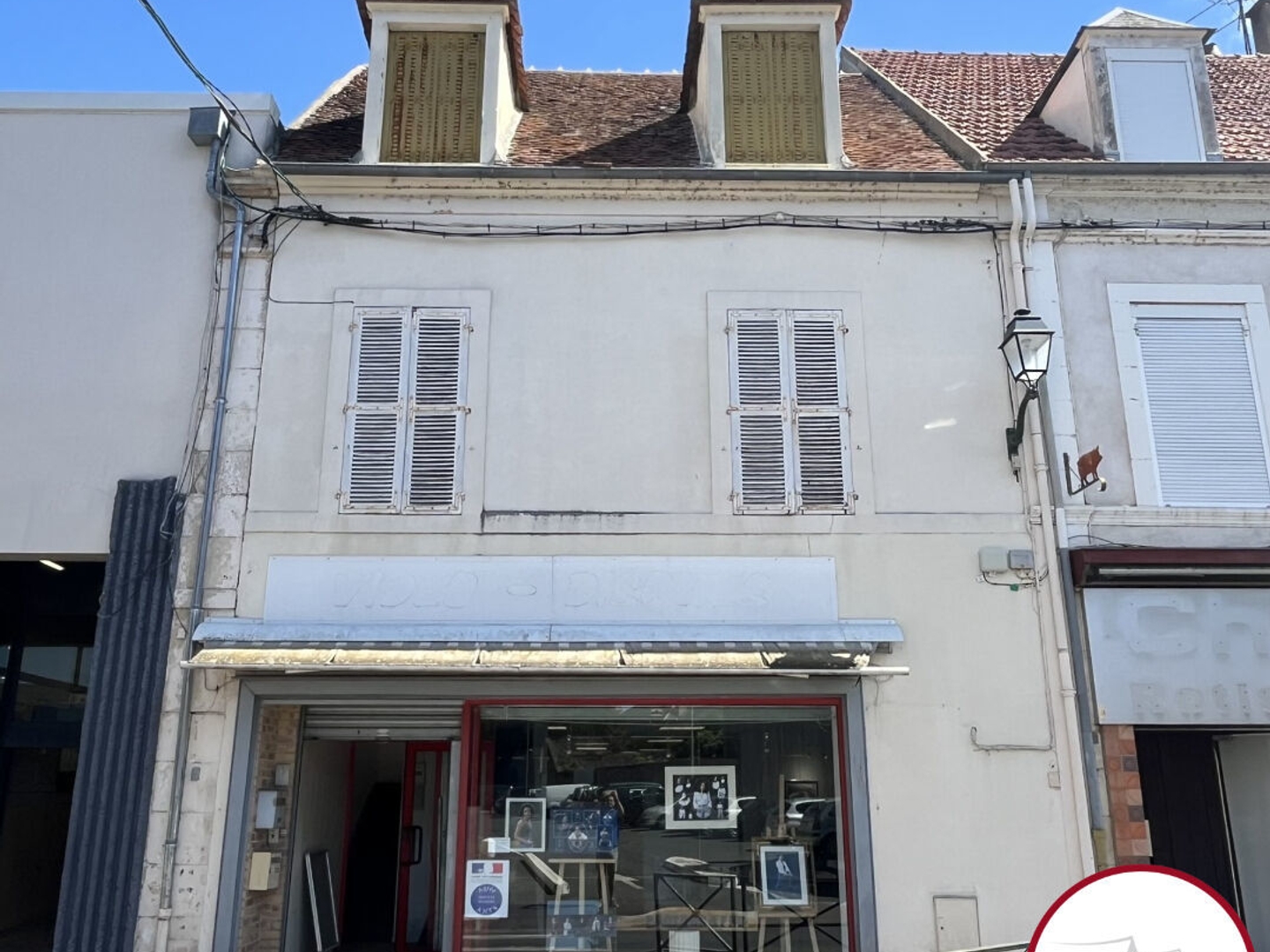 Immeuble avec local commercial et appartement Centre-Ville
