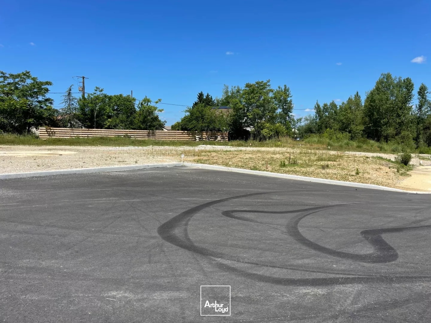 Terrains à vendre à Ambarès-et-Lagrave visibilité exceptionnelle depuis l'autoroute