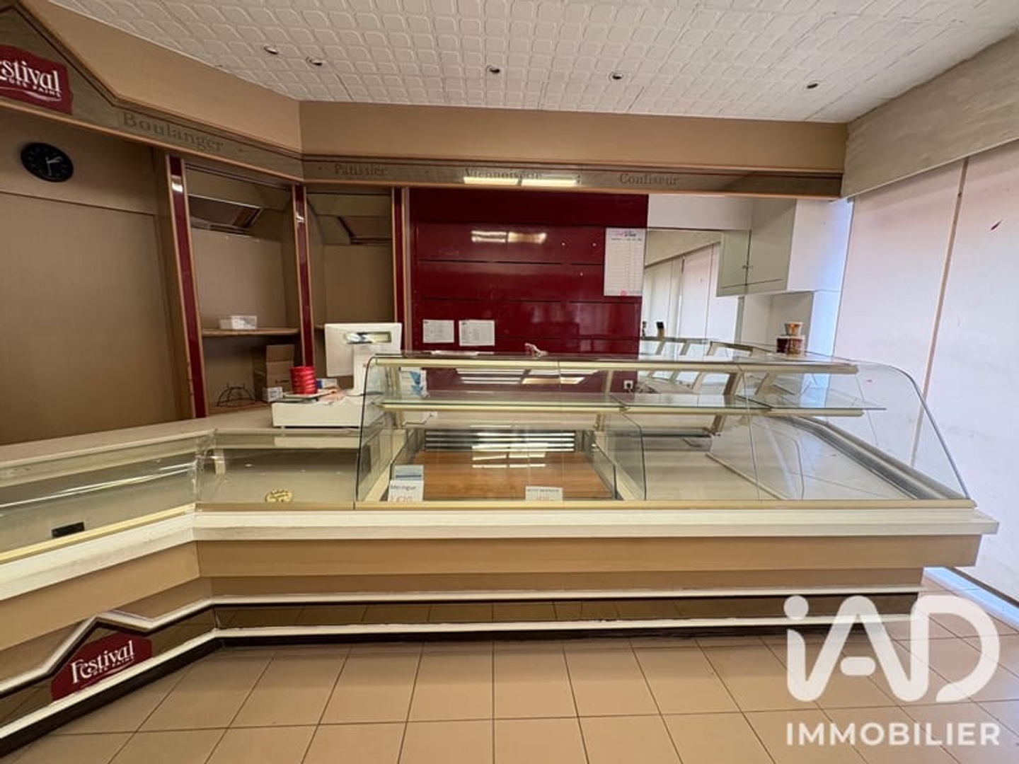 Magasin à vendre - 1 pièce - 188m2 - Sauzé-Entre-Bois (79190)