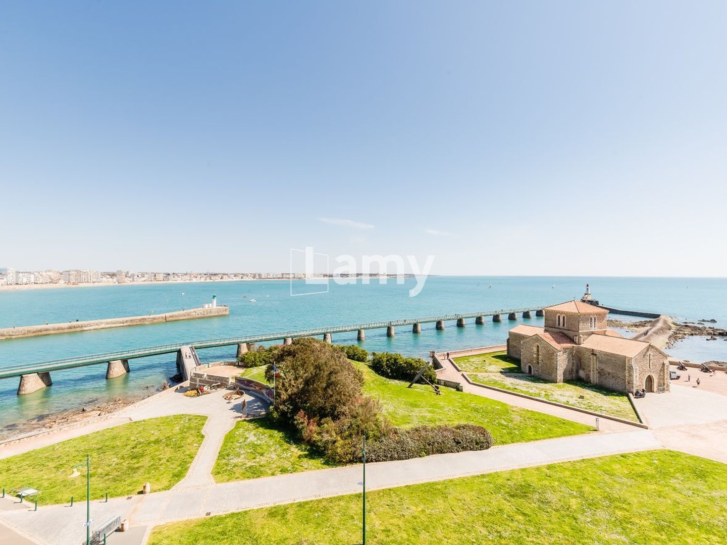 Parking / garage / box à vendre - 58m2 - Les Sables-D'olonne (85100)