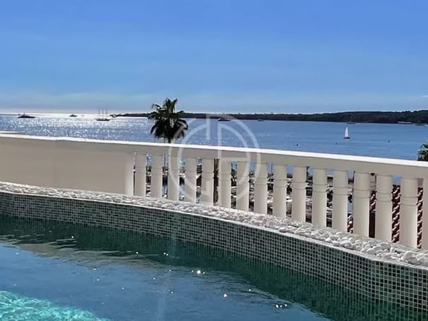 Appartement à vendre - 18 pièces - 512m2 - Cannes (06400)