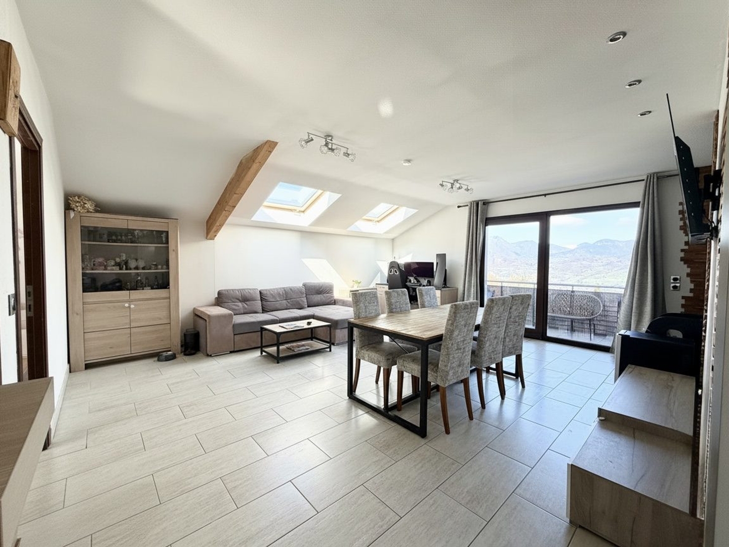 Appartement à vendre - 3 pièces - 69m2 - Scionzier (74950)