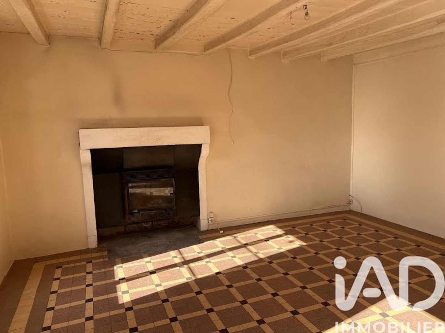 Maison à vendre - 3 pièces - 78m2 - Voulême (86400)
