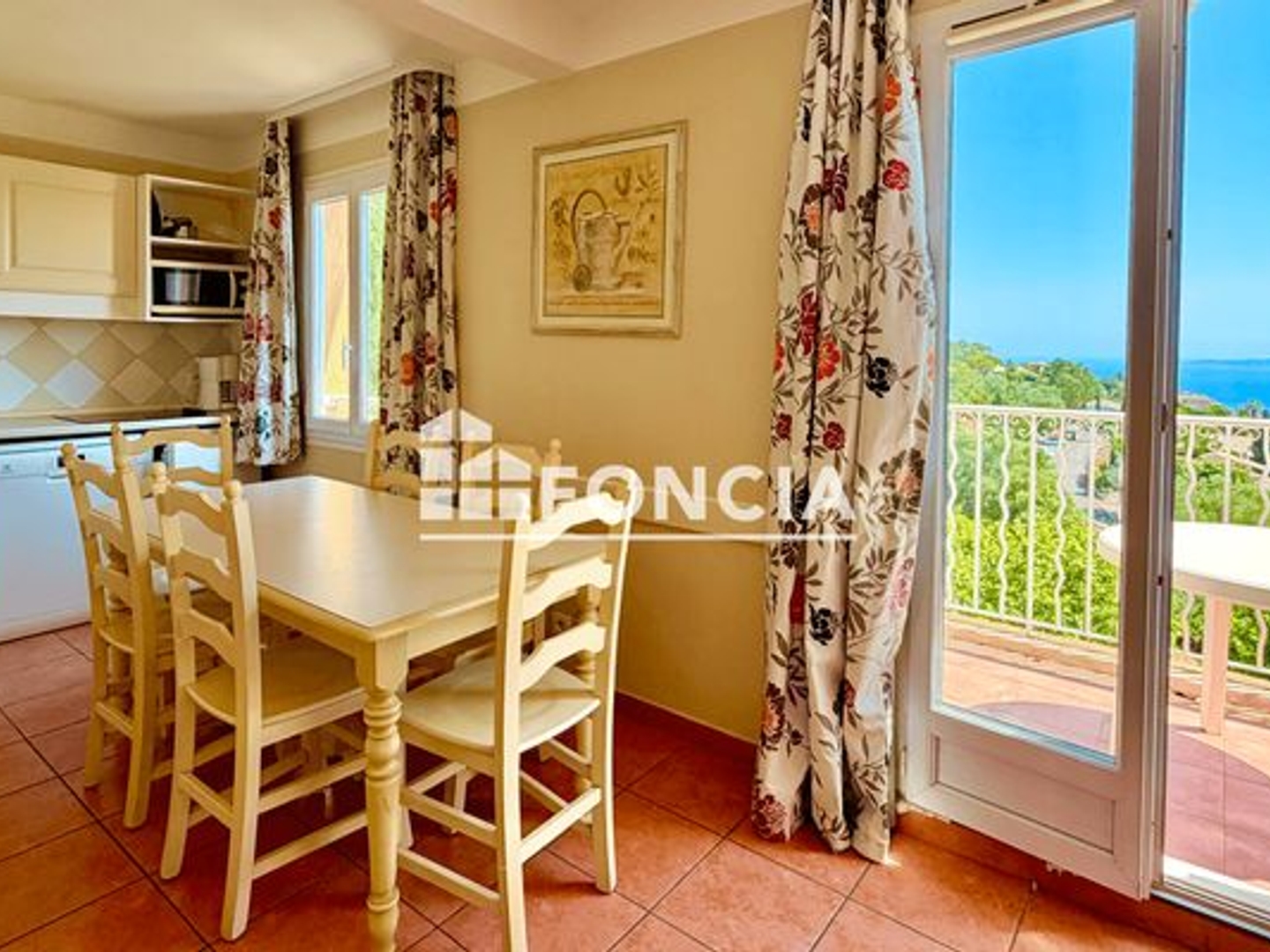 Appartement à vendre - 2 pièces - 38m2 - Roquebrune-Sur-Ar... (83380)
