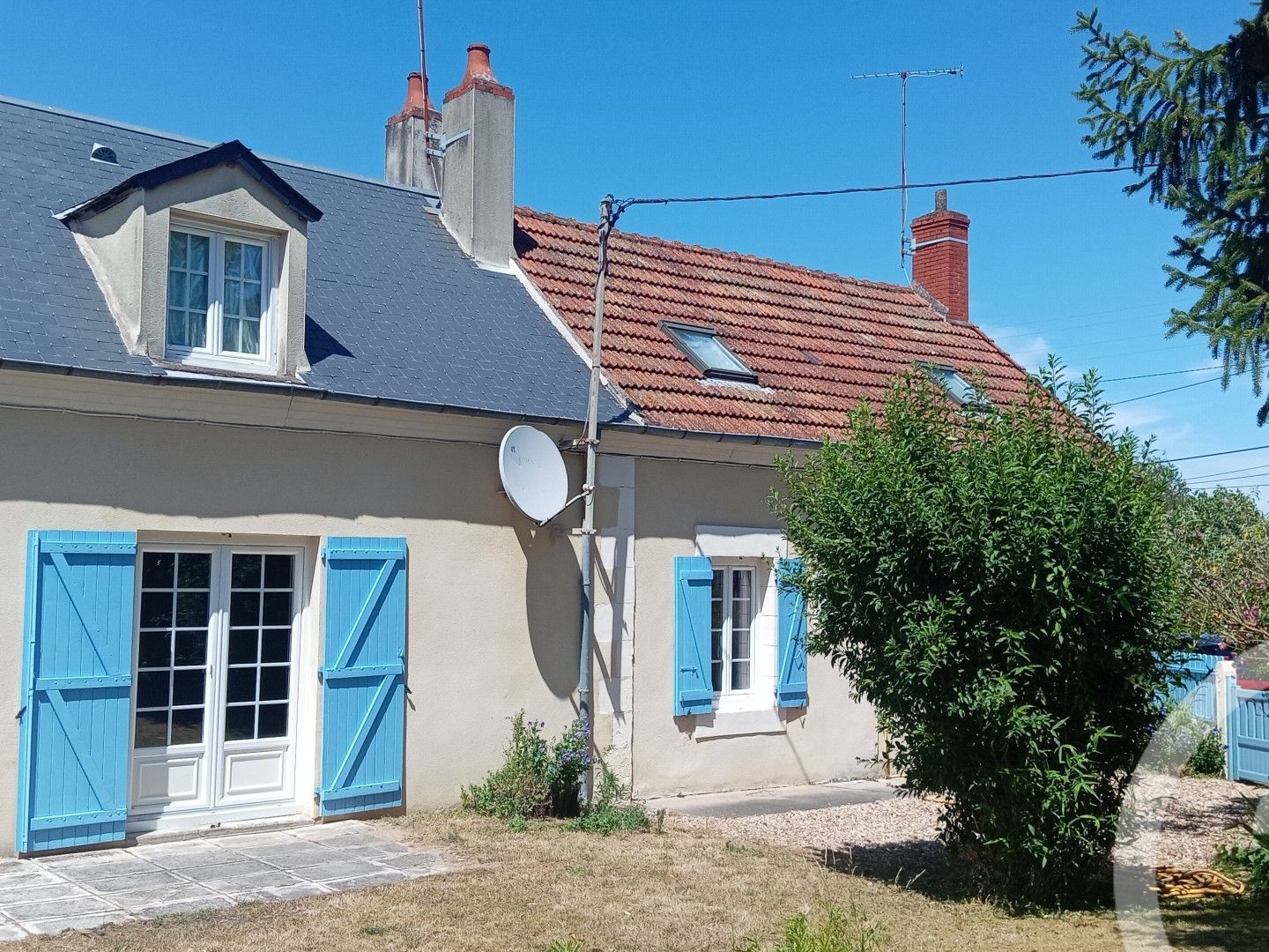 Maison à vendre - 9 pièces - 253m2 - Torteron (18320)