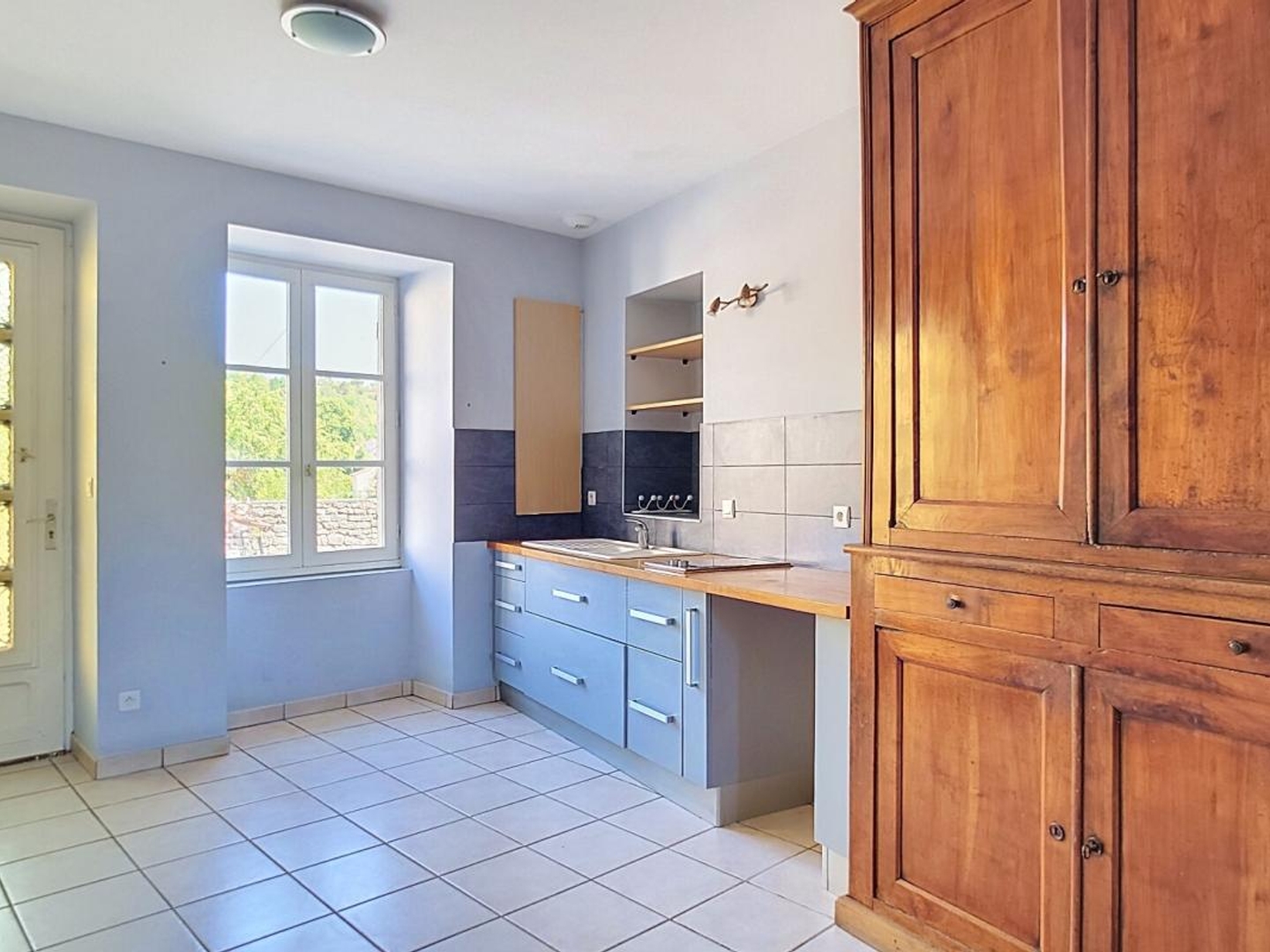 Maison à vendre - 2 pièces - 57m2 - Chauvigny (86300)