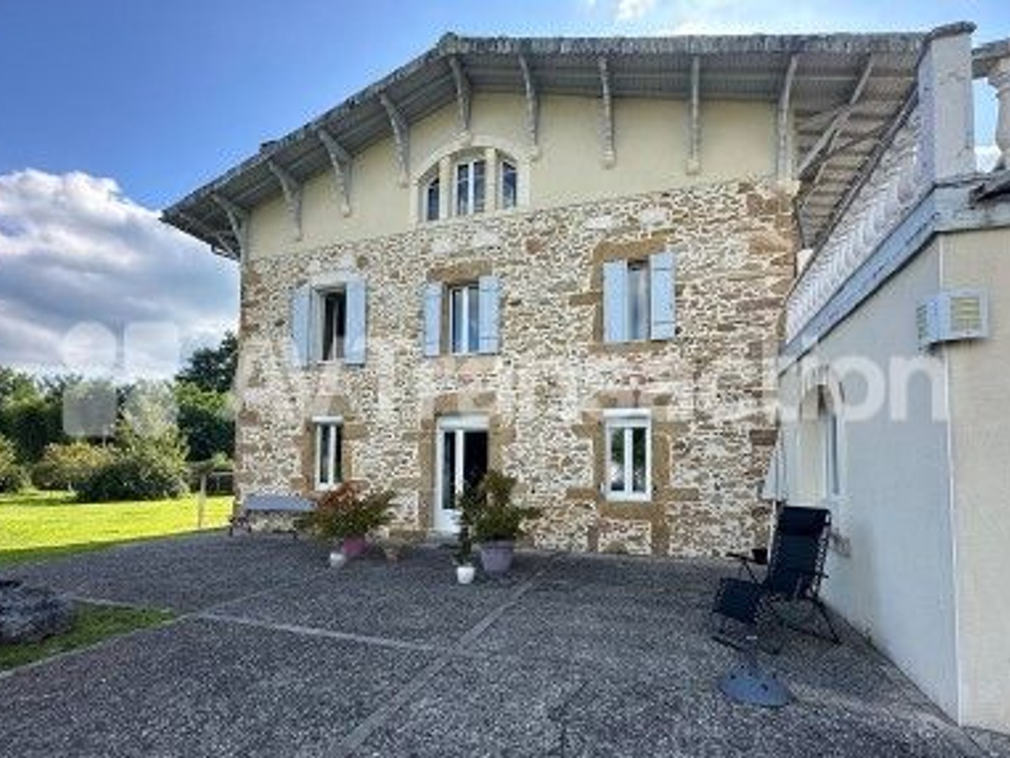 Maison à vendre - 9 pièces - 295m2 - Meilhan (40400)