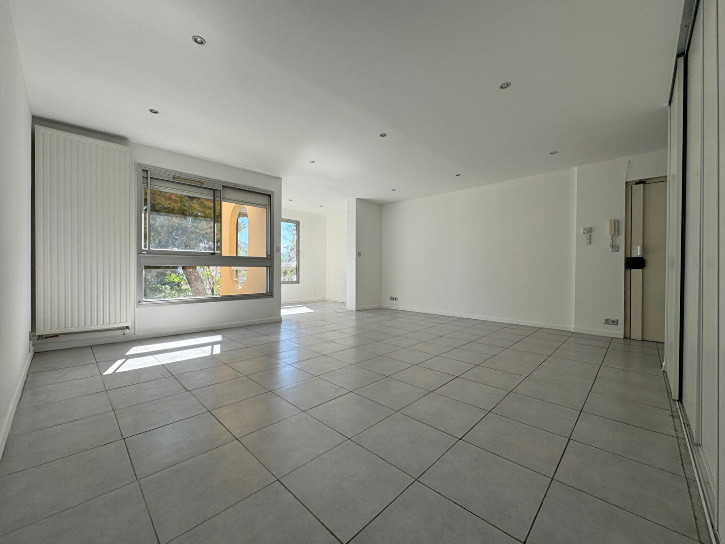 Domaine Saint jean limite 13011/13012 appartement type 4 avec stationnement