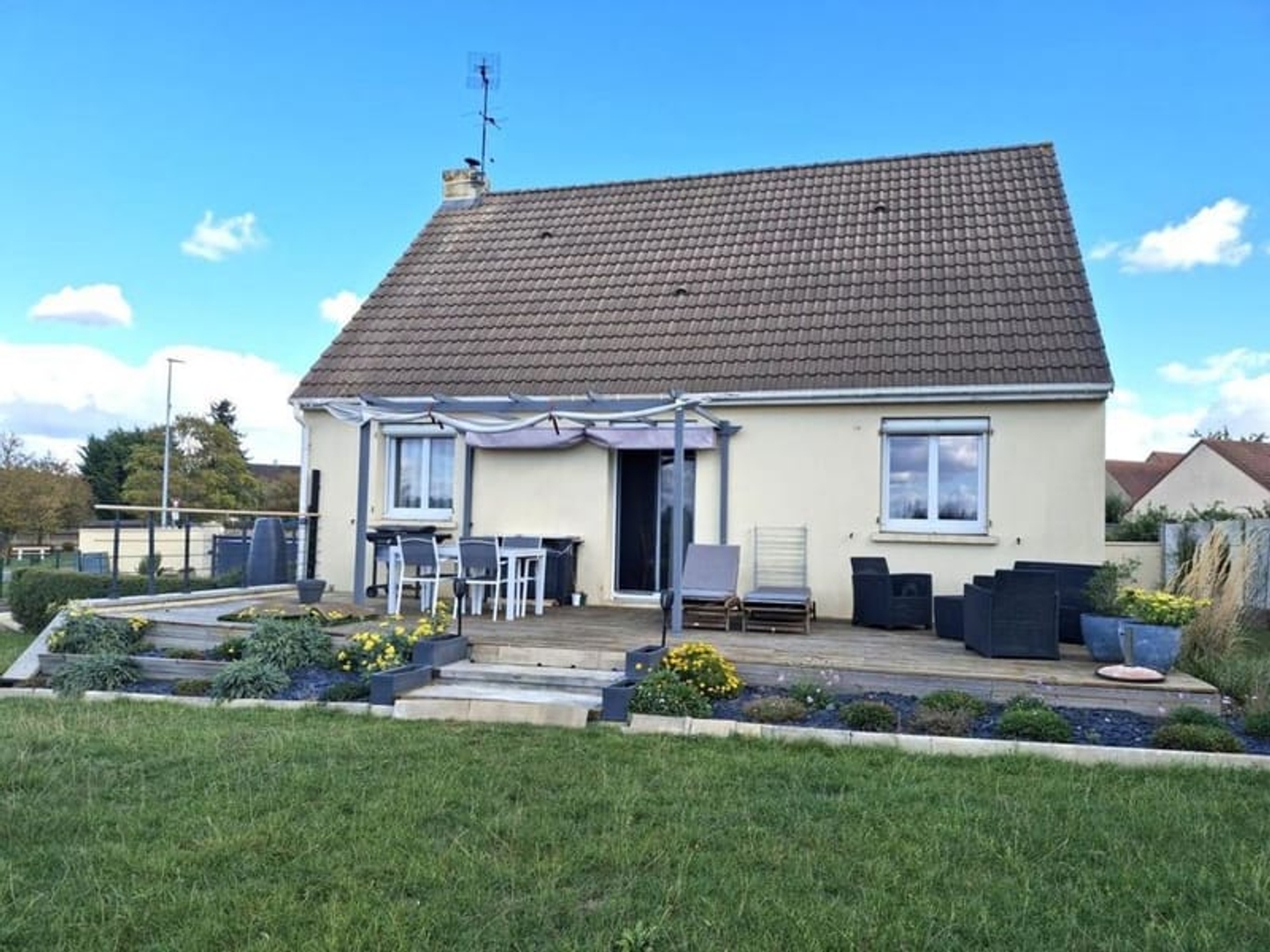 Maison familiale en parfait état Posez vos valises !
