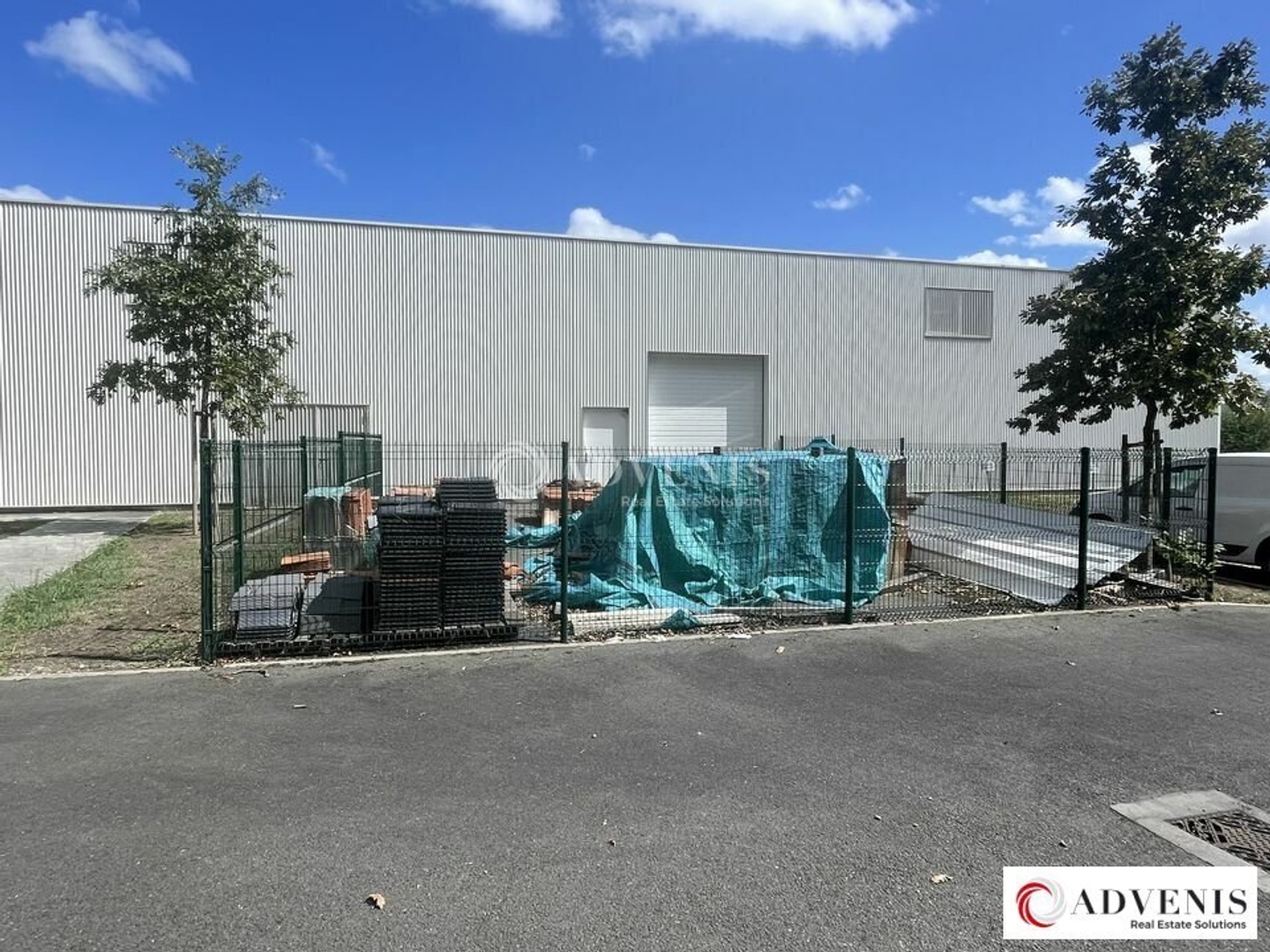 LOCAL D'ACTIVITE A VENDRE