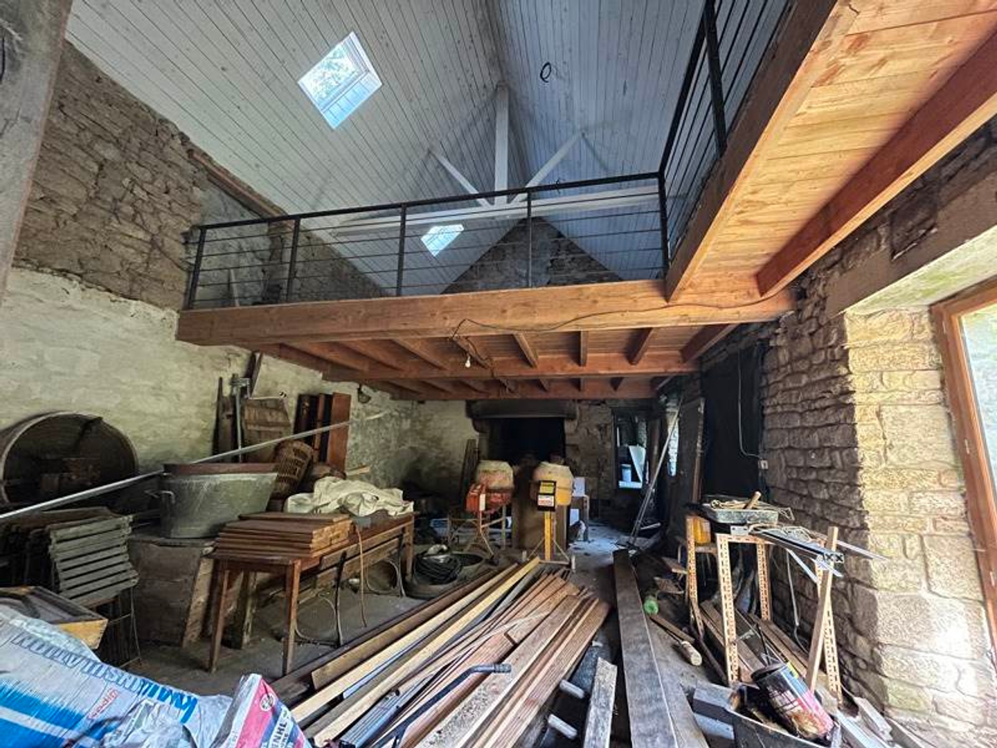 Maison à vendre - 3 pièces - 165m2 - Lanvénégen (56320)