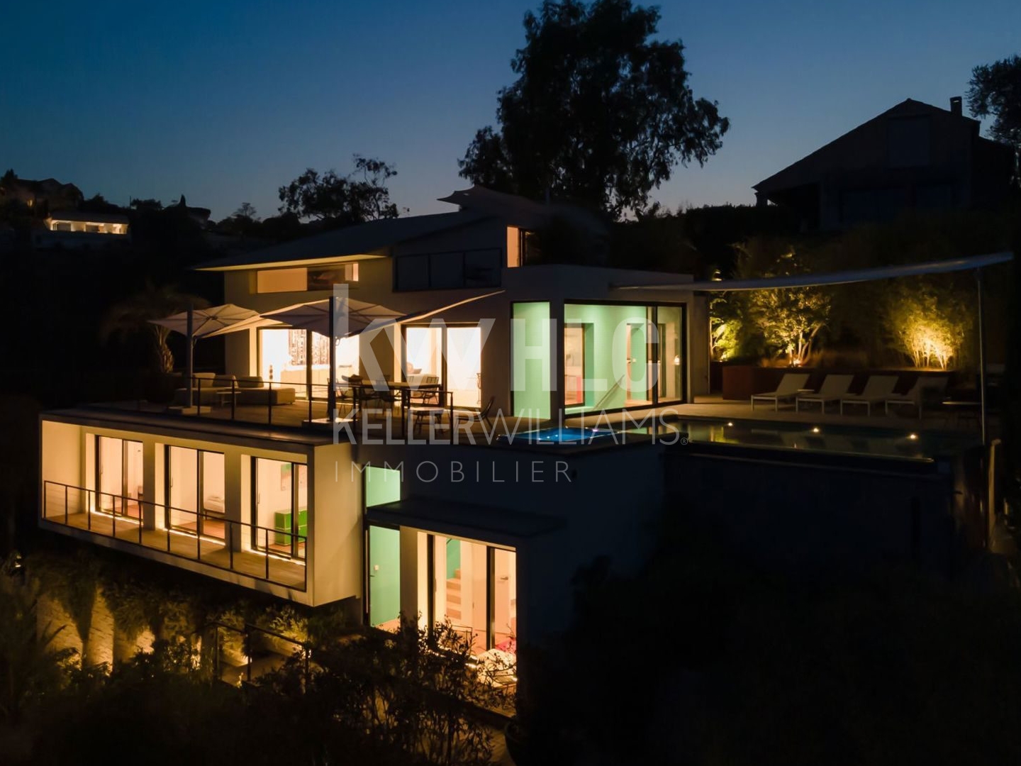 Maison à vendre - 8 pièces - 229m2 - Vallauris (06220)