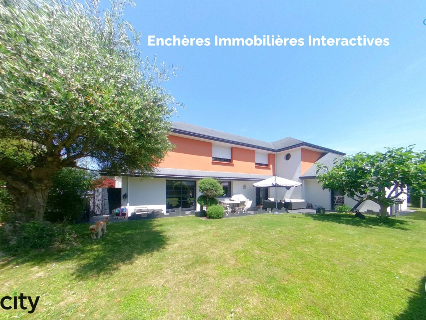 Maison 9 pièces 256 m²