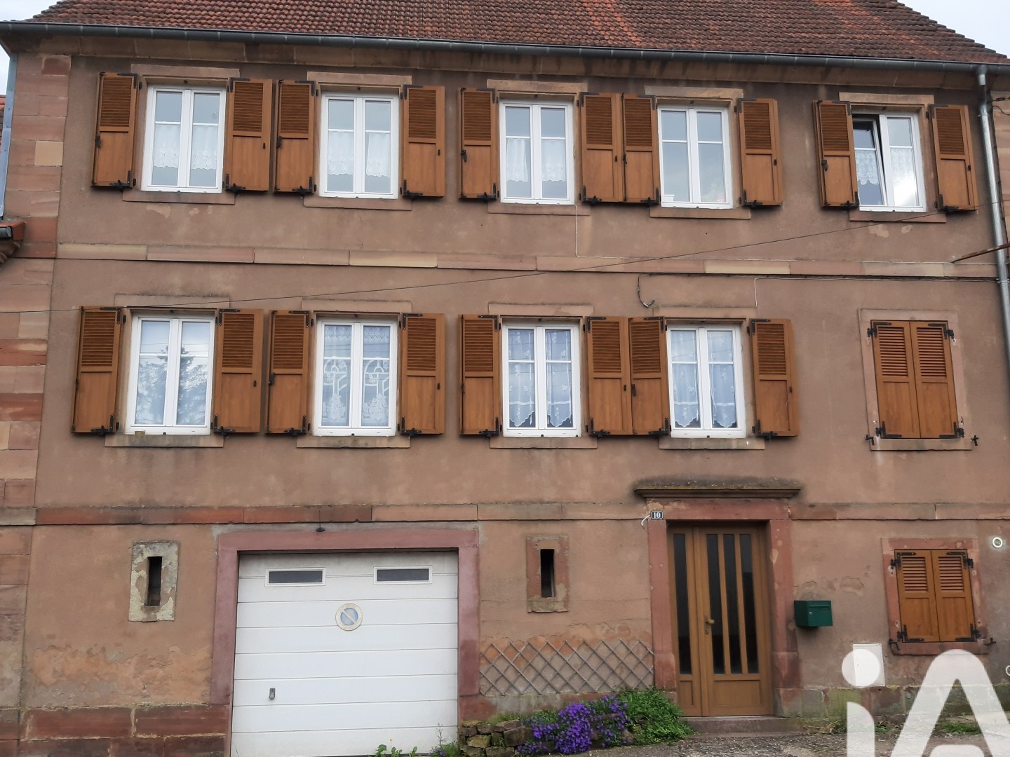 Maison avec appartements 196 m²