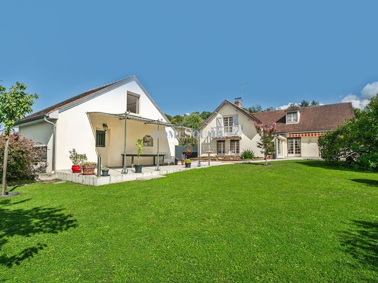 Maison 10 pièces 193 m²