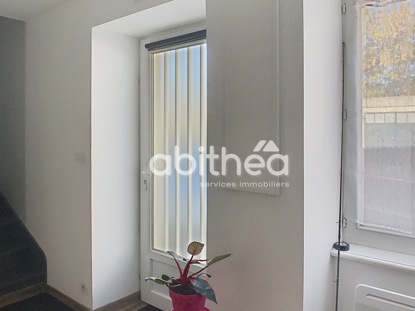 Immeuble à vendre - 6 pièces - 115m2 - Gond-Pontouvre (16160)
