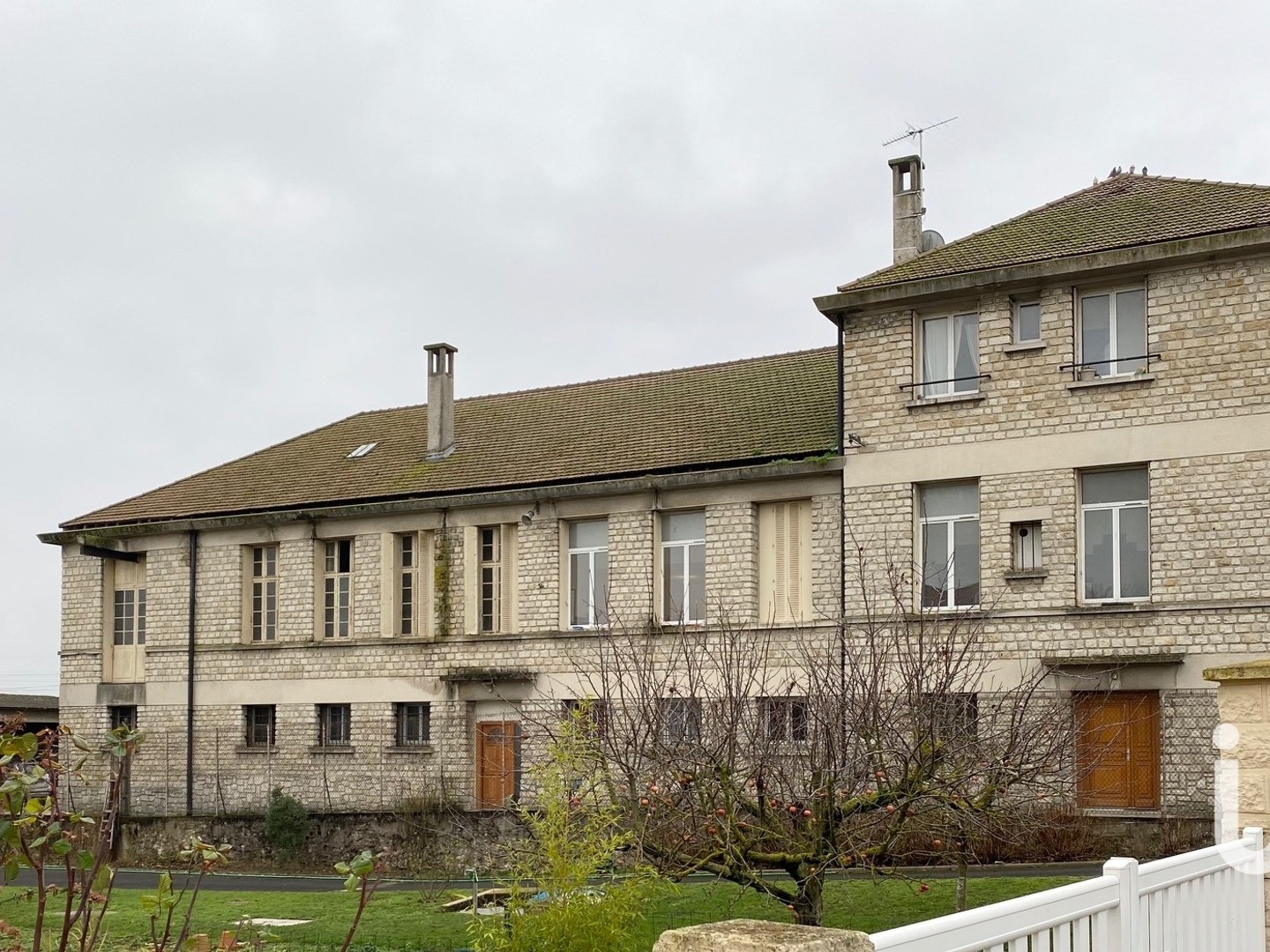 Maison avec appartements 4 pièces 1000 m²