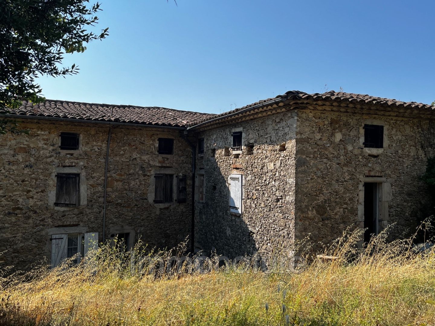 Maison 13 pièces 325 m²