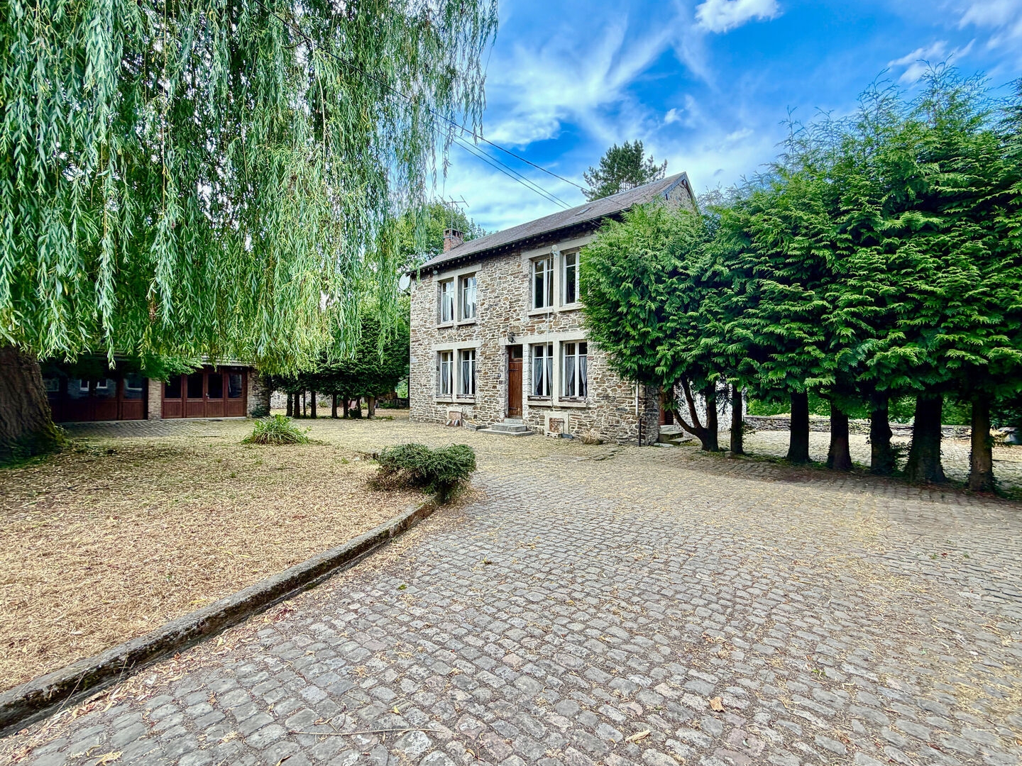 Magnifique propriété avec vue imprenable sur la Meuse